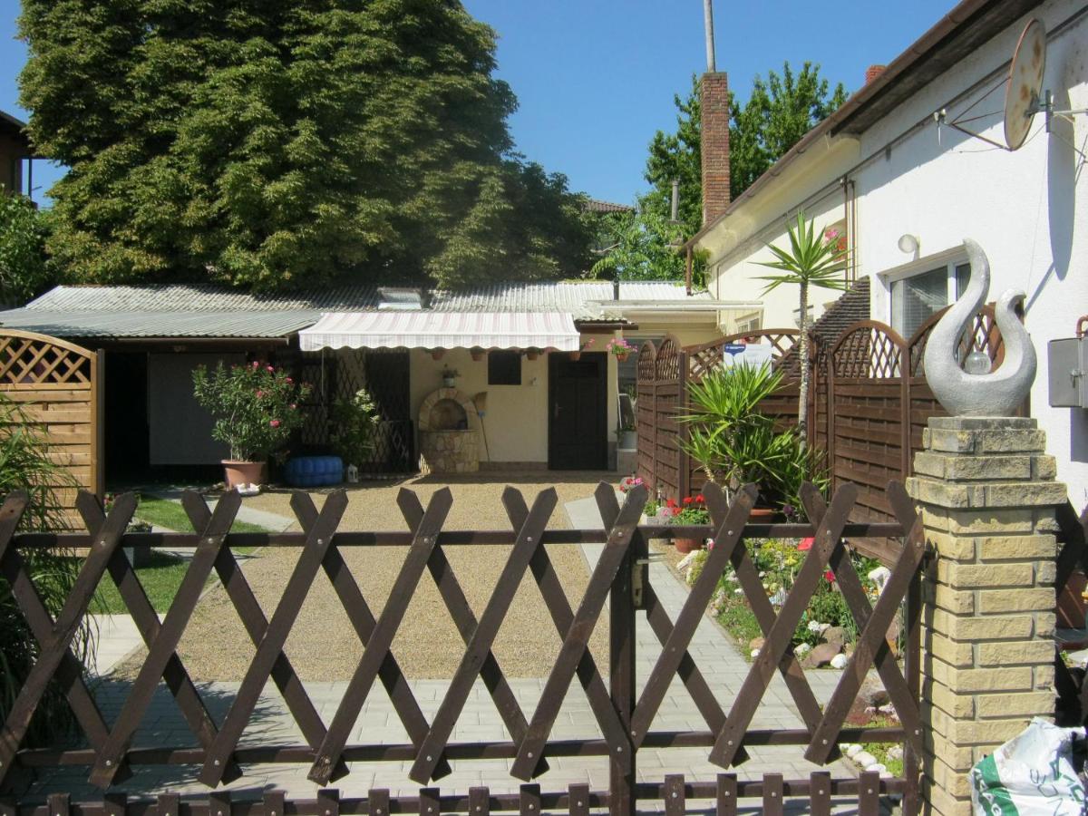 Balatonboglár Kitti Apartman מראה חיצוני תמונה